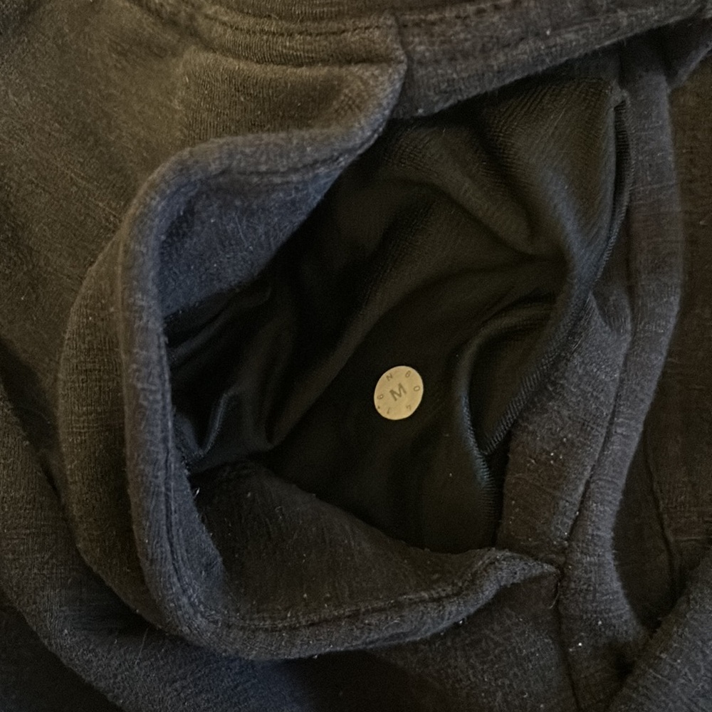 Lululemon - Picture 2 of 4